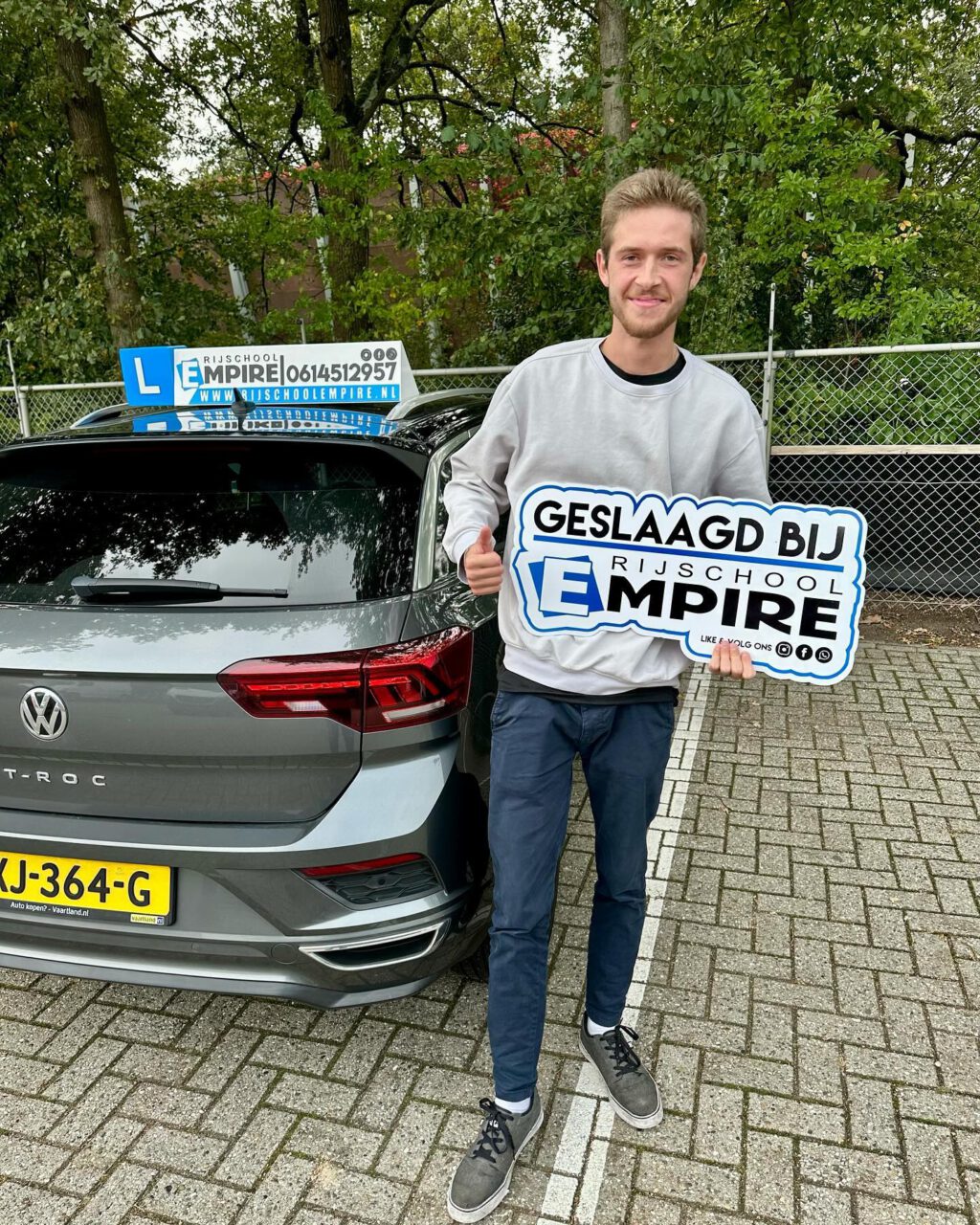 Instagram post from rijschoolempire. This post is in position 19.