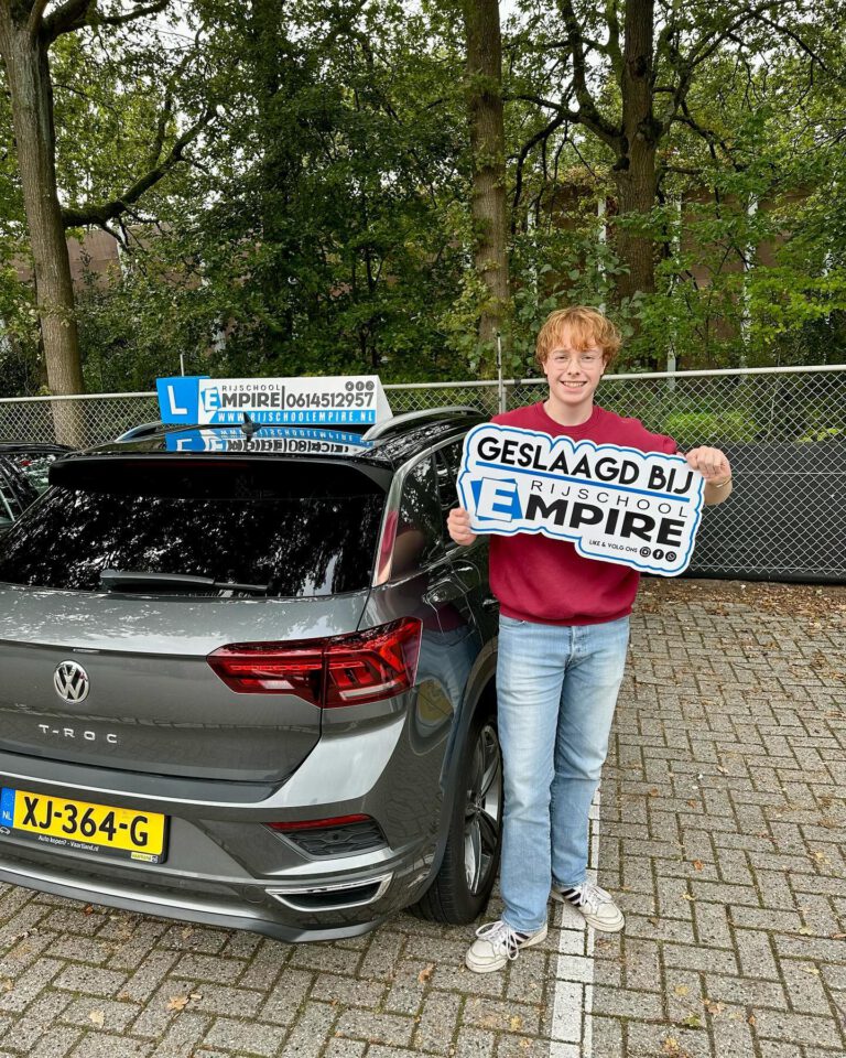 Instagram post from rijschoolempire. This post is in position 22.