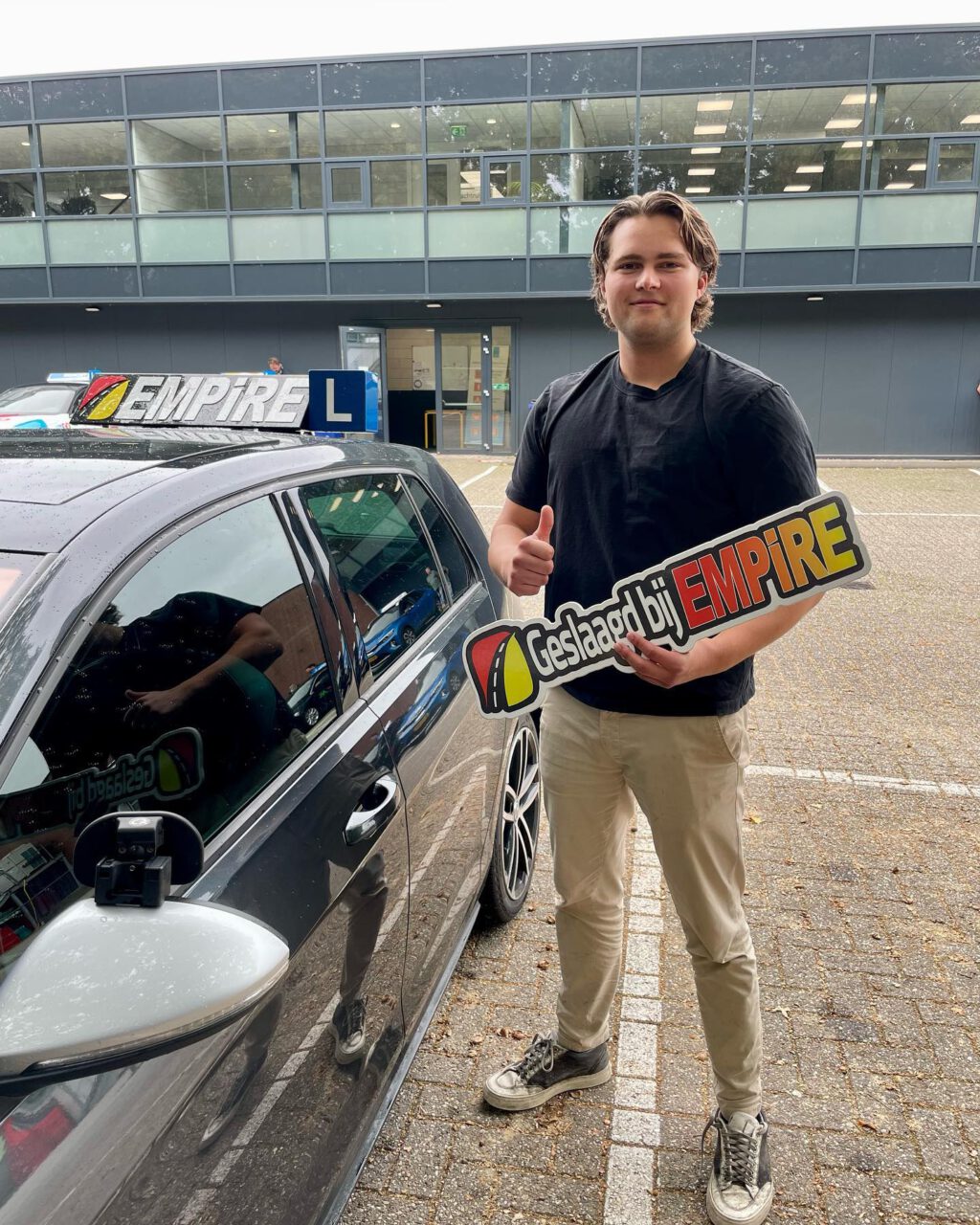 Instagram post from rijschoolempire. This post is in position 45.