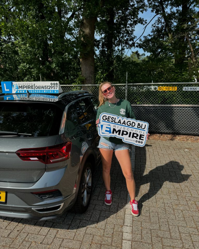 Instagram post from rijschoolempire. This post is in position 6.